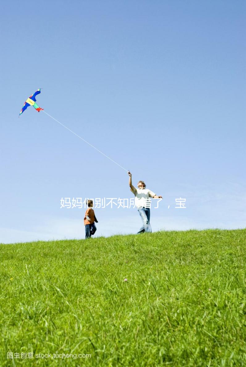 媽媽們別不知所措了,寶寶嗆奶后第一時間可以這么做